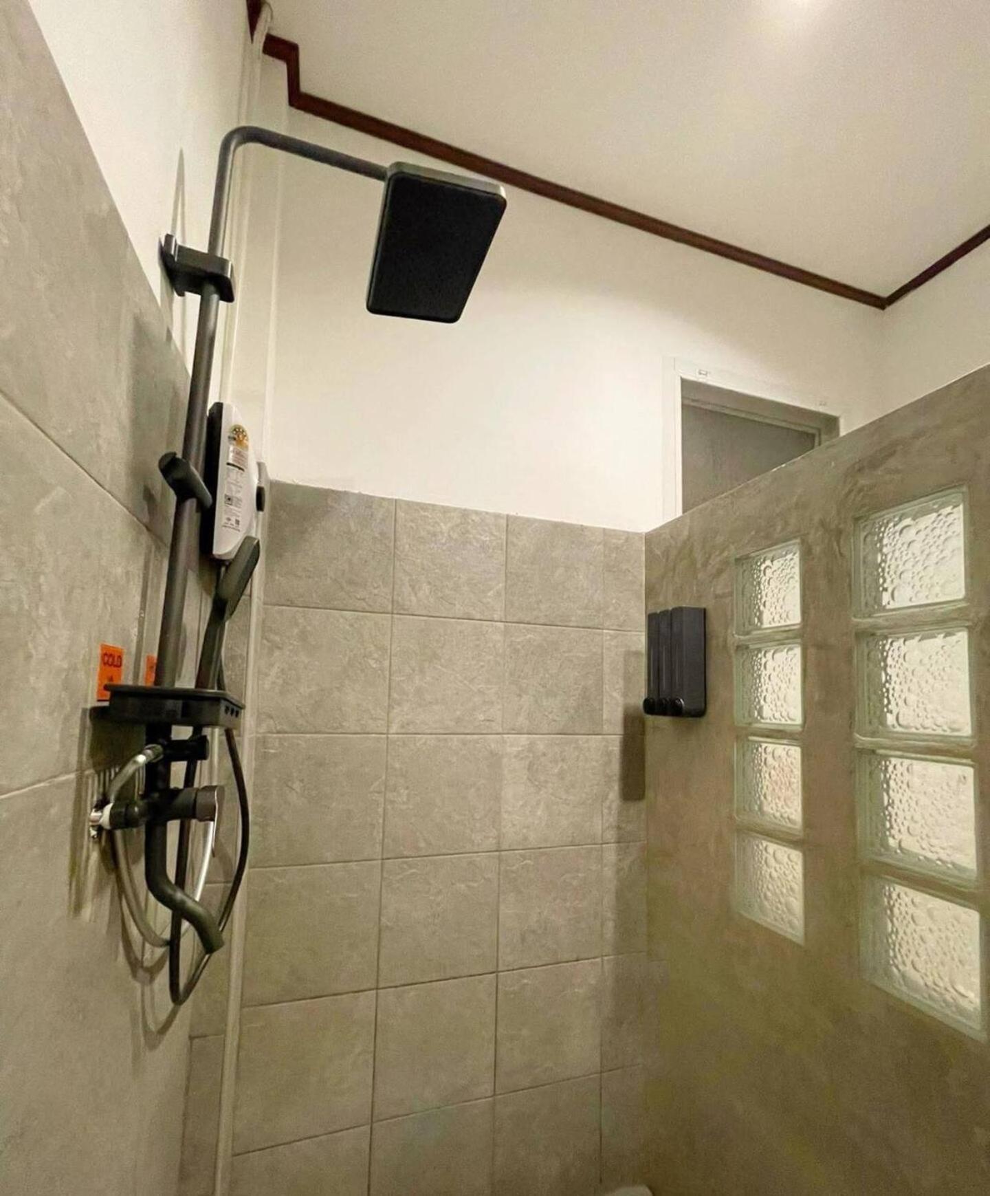 Nai Harn Vivi Bungalows Resort מראה חיצוני תמונה